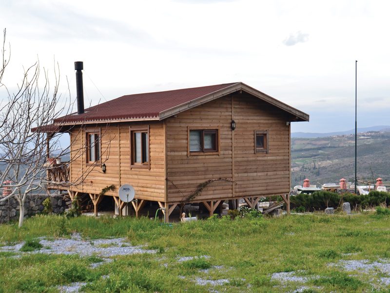 Ahşap Ev 42 + 18 m² Kuşadası / AYDIN