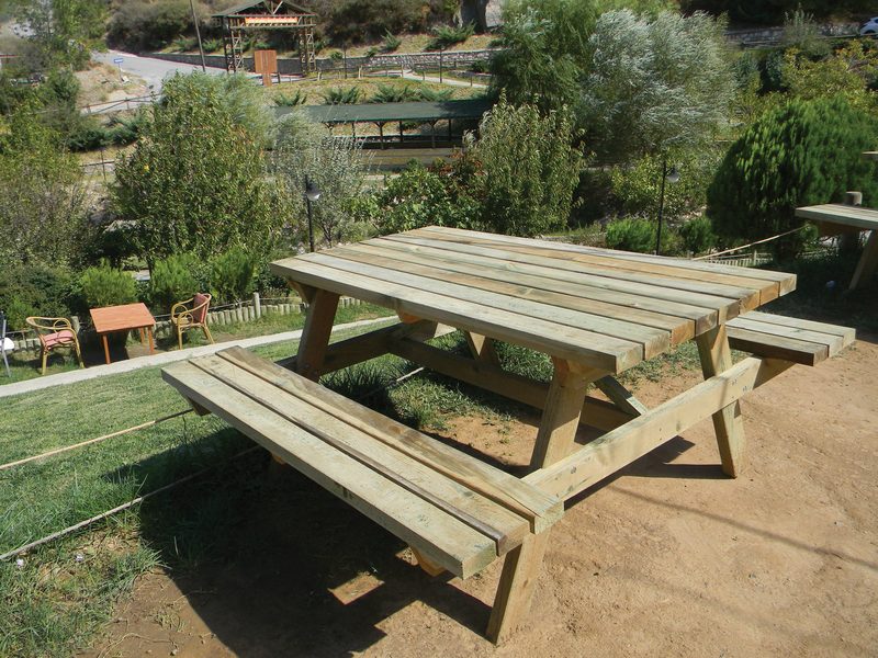 Ahşap Piknik Masası