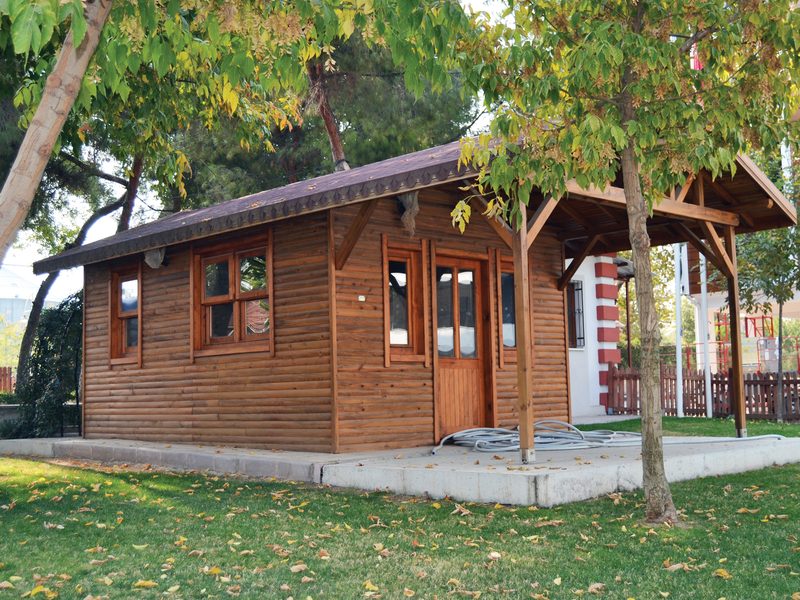 Ahşap Satış Büfesi 22 + 10 m² Muradiye / MANİSA