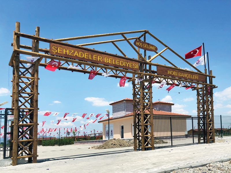 Üçayaklı Giriş Takı 20 m Şehzadeler / MANİSA